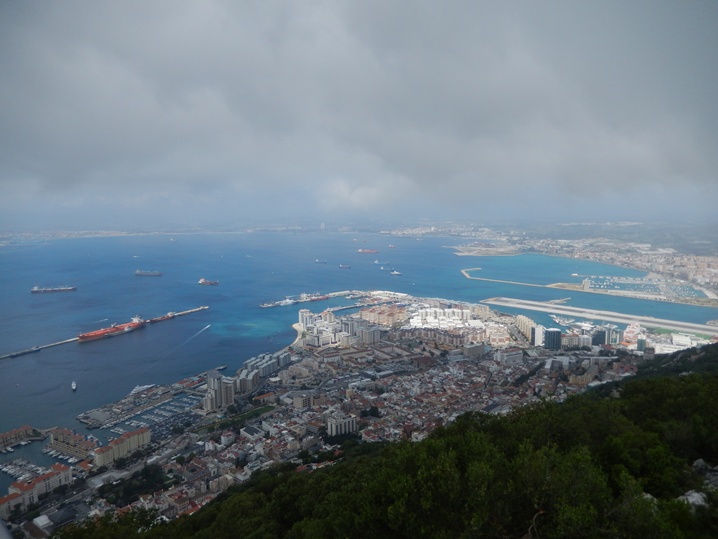 gibraltar 3 urlop na etacie