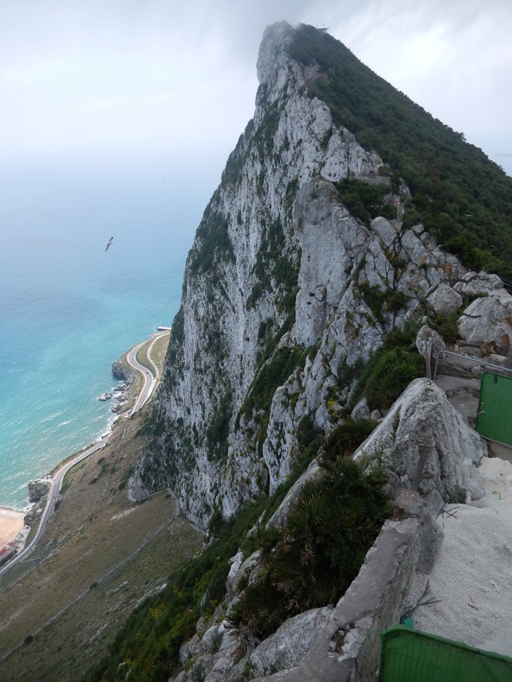 gibraltar 7 urlop na etacie